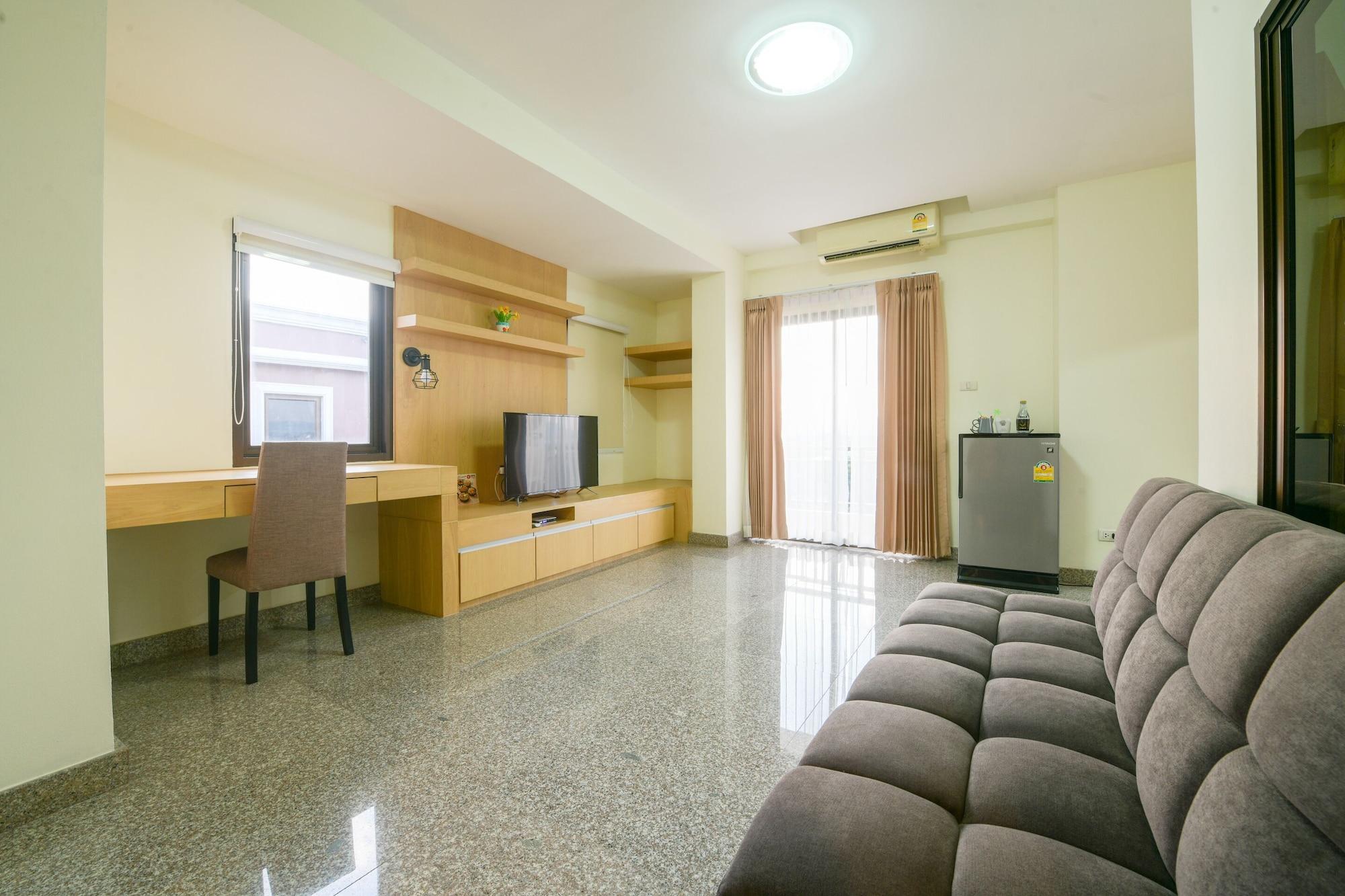 The Route Sriracha Hotel And Residence Ban Laem Chabang Εξωτερικό φωτογραφία