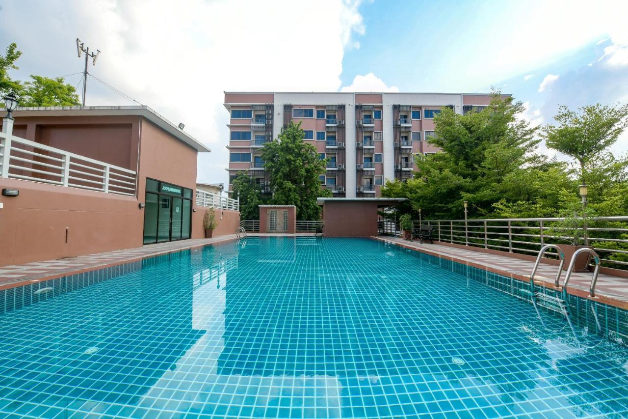 The Route Sriracha Hotel And Residence Ban Laem Chabang Εξωτερικό φωτογραφία