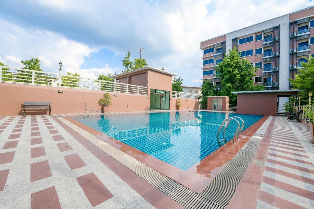 The Route Sriracha Hotel And Residence Ban Laem Chabang Εξωτερικό φωτογραφία